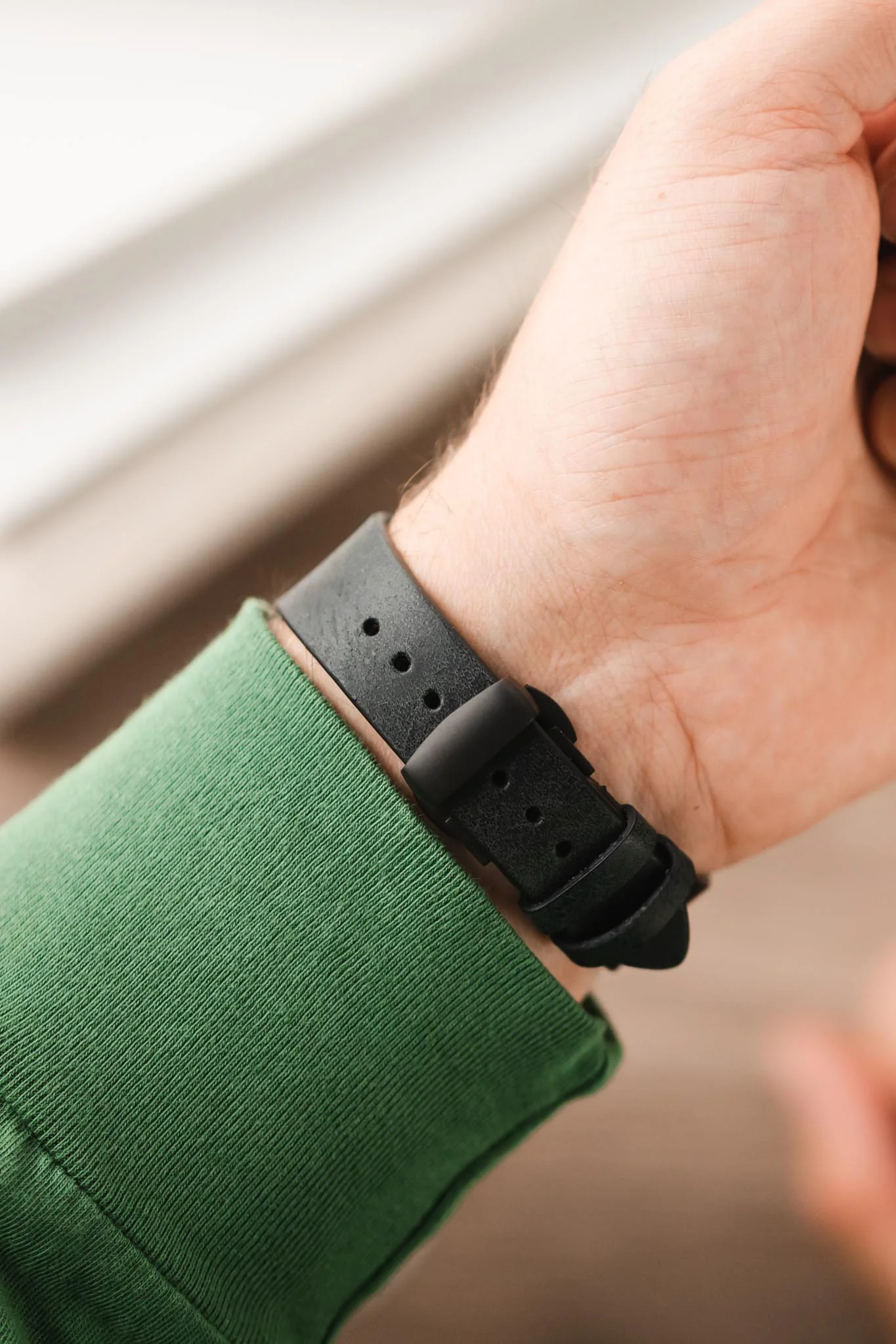 PUSH-BUTTON Deployment Clasp in PVD BLACK - Image 2