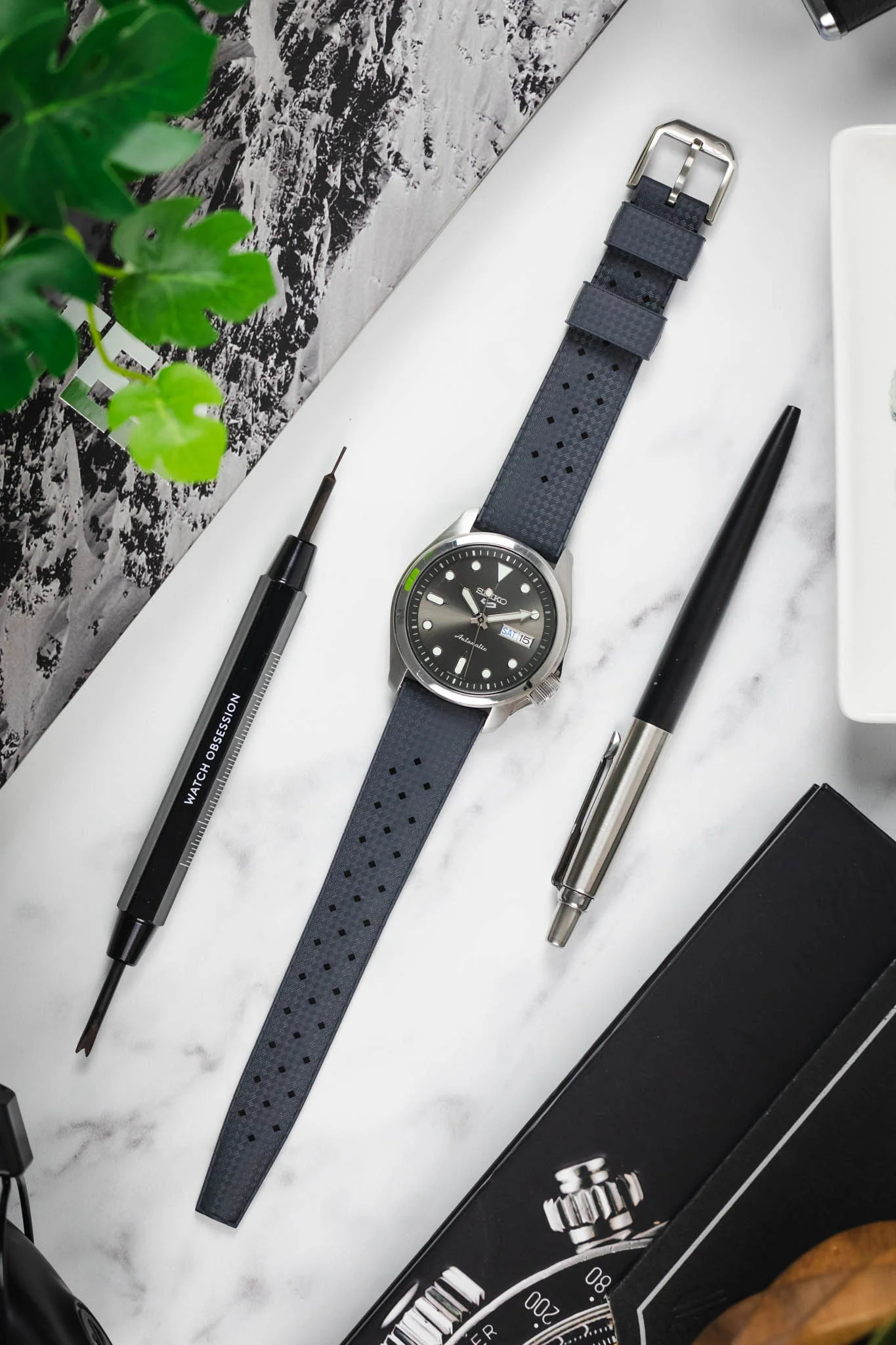TROPIC® Dive Watch Strap in ANTHRACITE - Image 7